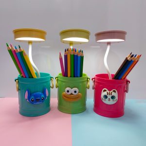 چراغ مطالعه جامدادی